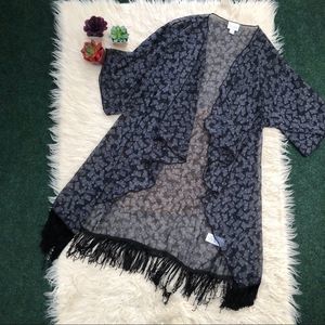 LuLaRoe Butterfly Monroe Kimono
